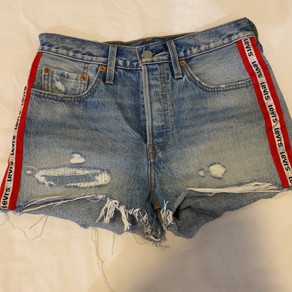 Levi’s | High Rise Logo Tape Denim Shorts 90’s - Picture 8 of 9